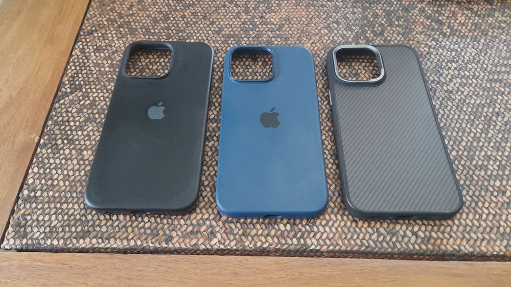 3 capas Iphone 14(as 3=7€)