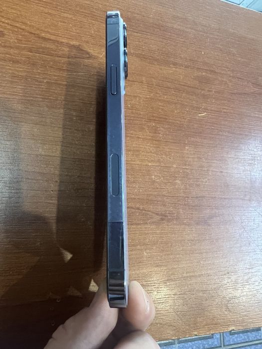 iPhone 13pro Max 128 neverloc