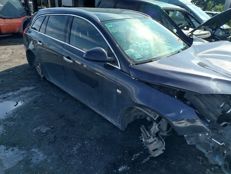 Insignia A kombi Z22C drzwi kompletne stan bdb wysyłka