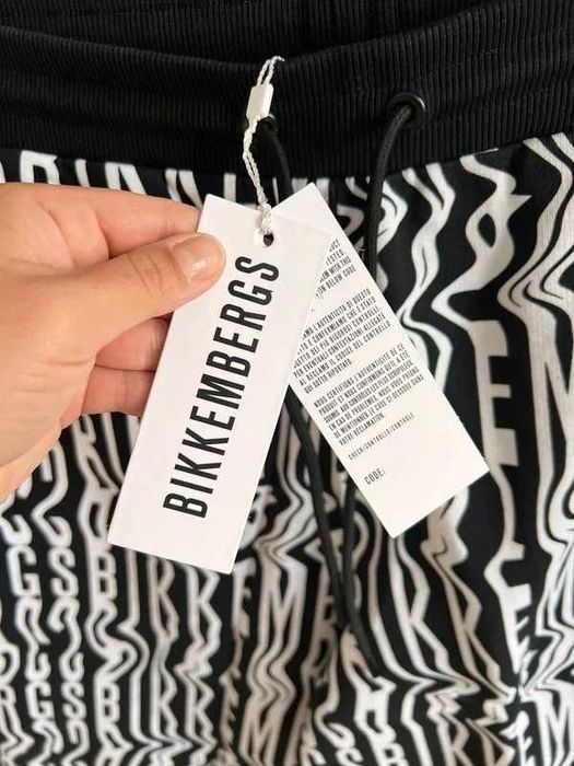 Nowe spodenki dresowe Bikkembergs XL