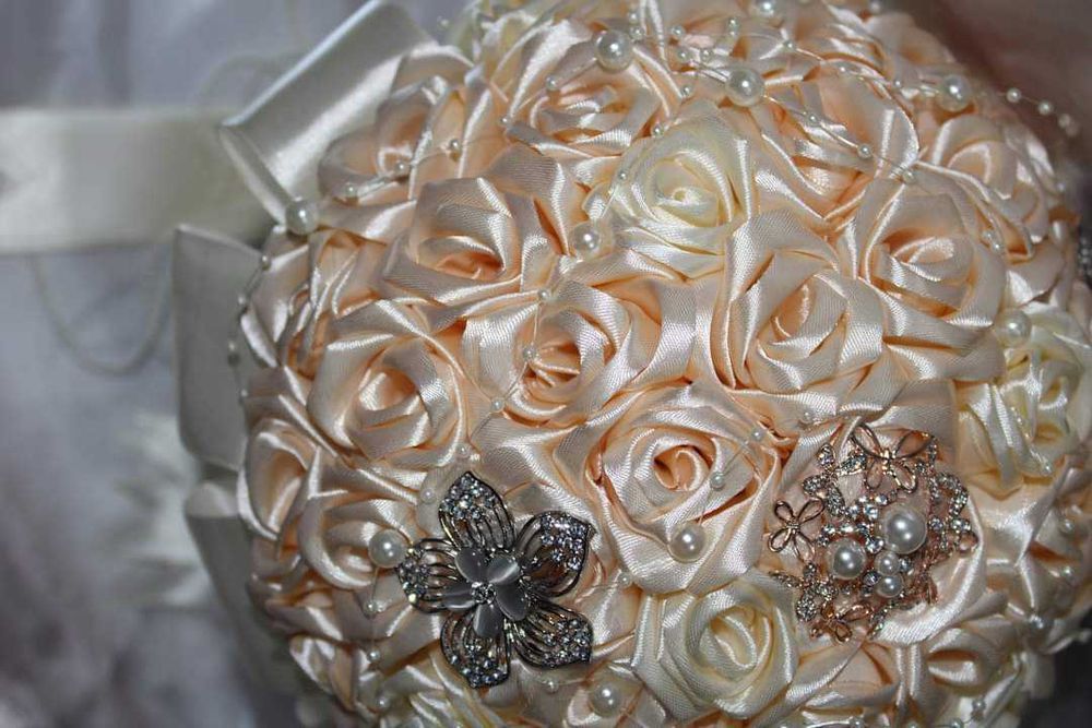 Buquê de noiva em creme lindo