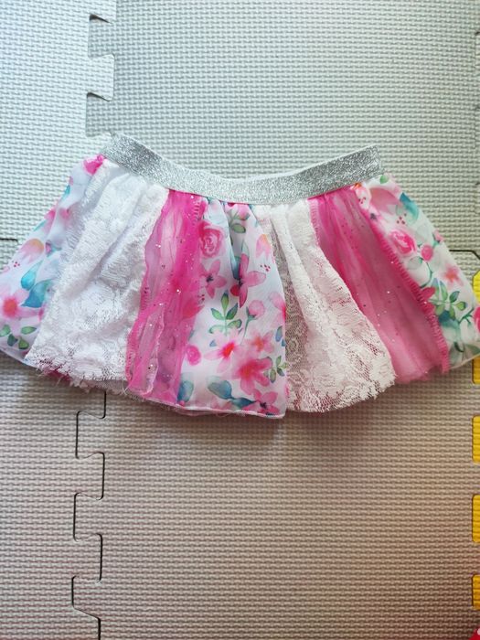 Kolorowa letnia spódniczka 12m