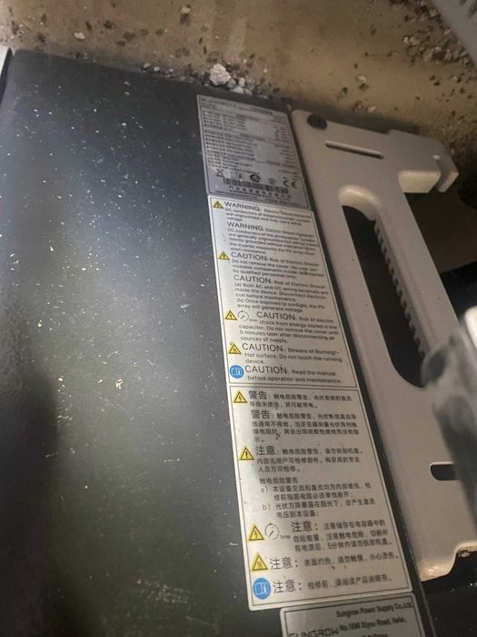 Inversores •  Delta M88H_122