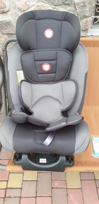 Продаеться автокресло Lionelo sander