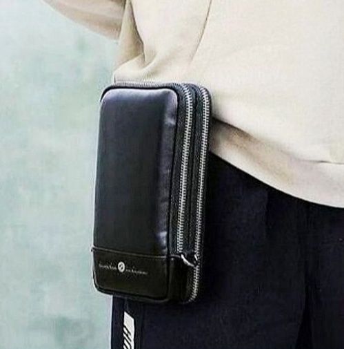 Кожаная мужская Барсетка (Портмоне). Черная. Стильная .