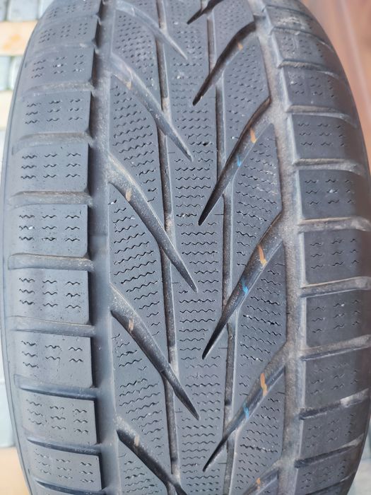 Продам 225/50/17 зима