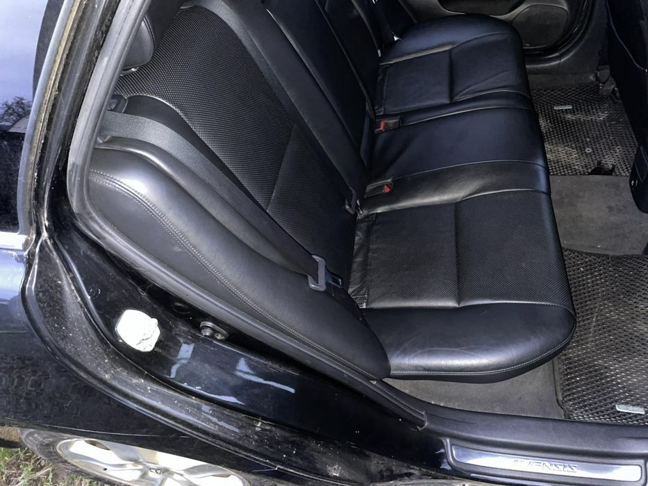 САЛОН, СИДІННЯ Toyota Avensis T-25.