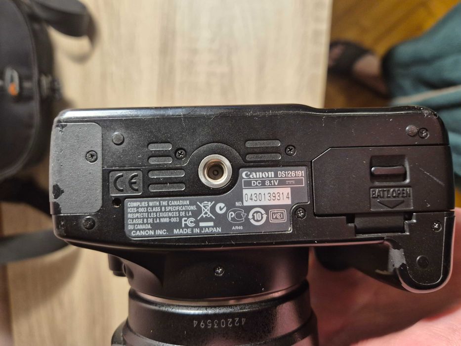 Фотоапарат Canon 1000D + об'єктив Ultrasonic EFS 17-85mm