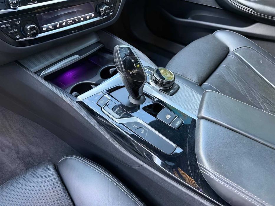 BMW 5 Series M550i xDrive      2018