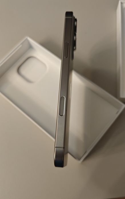 iPhone 16 Pro Max 256GB ( Natural Titanium) - стан нового!