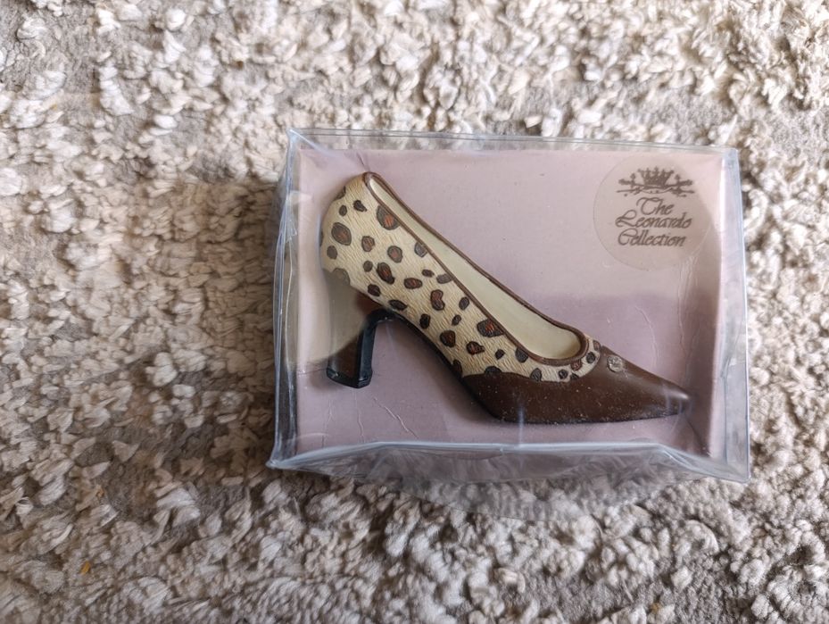 Нова брошка туфелька