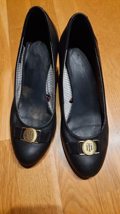 Czółenka szpilki półbuty 39 Tommy Hilfiger