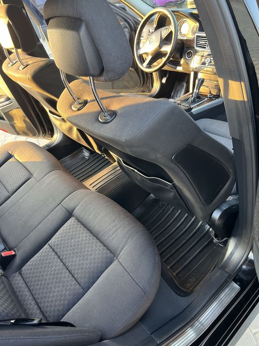 Mercedes-benz w212 e250  2.2d
