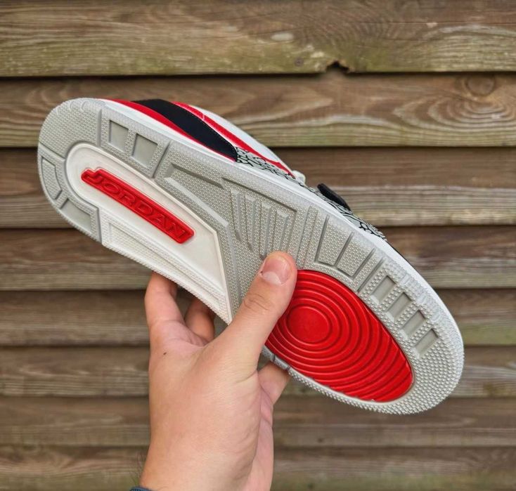 Кроссовки мужские Nike кожа натуральная Найк белые с красным