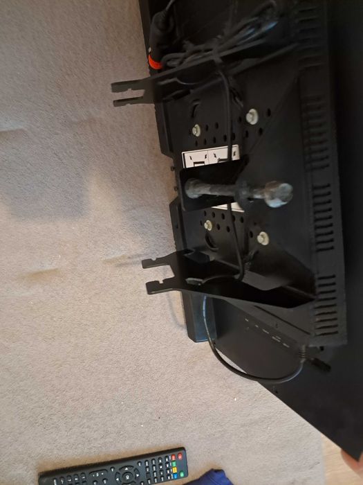 Sprzedam tv do volvo