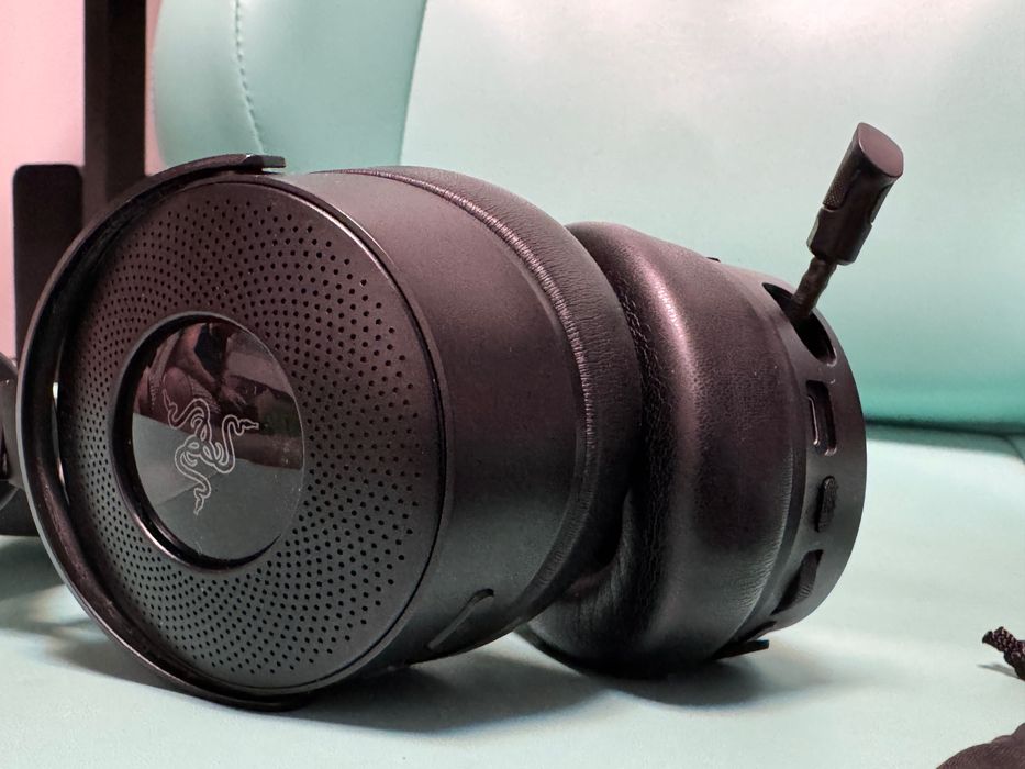 геймерські бeздротові Навушники Razer Kraken V4 Pro Wireless