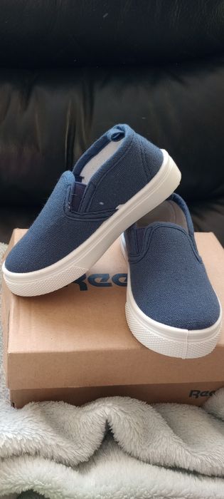Nowe kapcie, trampki Cool Club 21