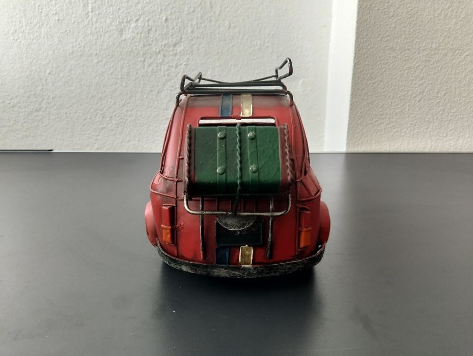 Carro em Metal Chapa