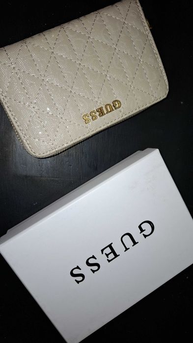 Portfel damski Guess