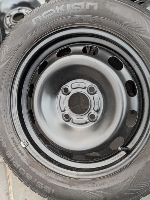 Шини літні Nokian 195/60 R15 4x108 колеса Ford Fiesta Focus диски