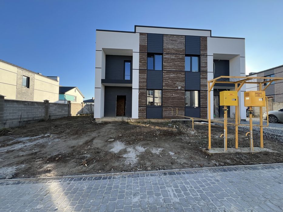 Продаж останнього котеджу з газом та міськими мережами ,розтермінуваня