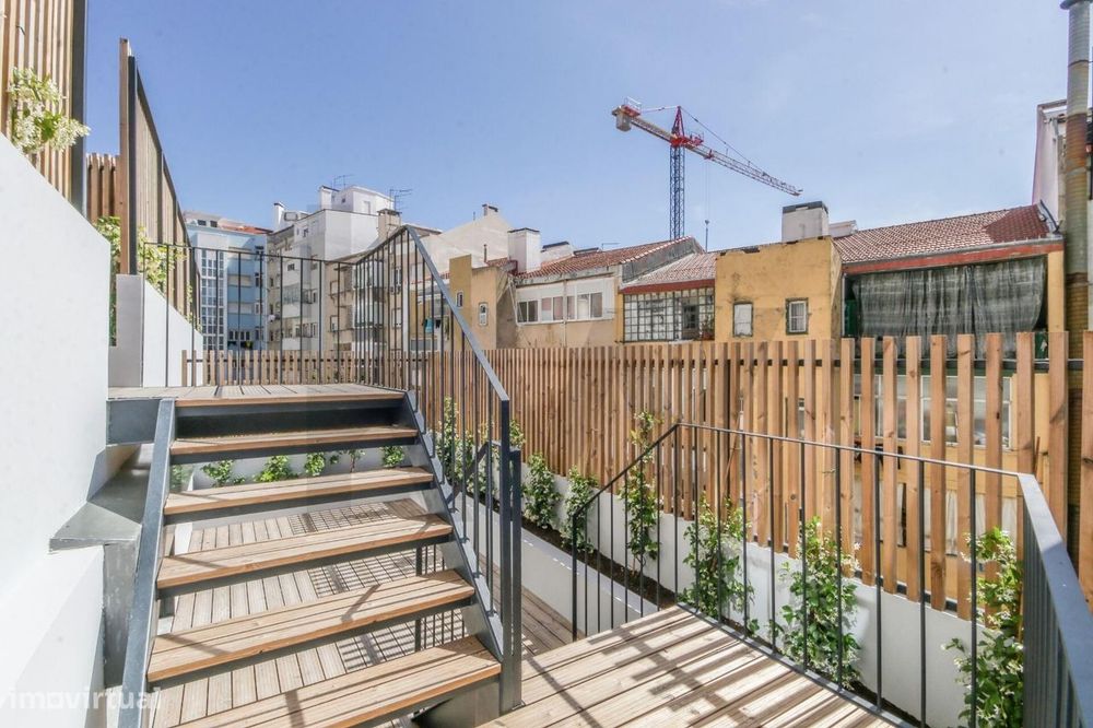 T1 Duplex para Arrendamento em Lisboa | Terraço, Jardim e Estacionamen