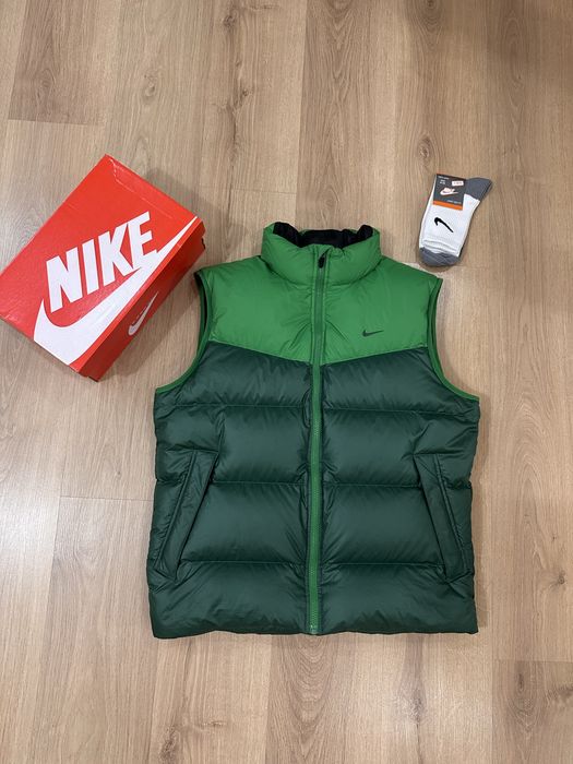 Оригінальна жилетка Nike Club Puffer Vest Green