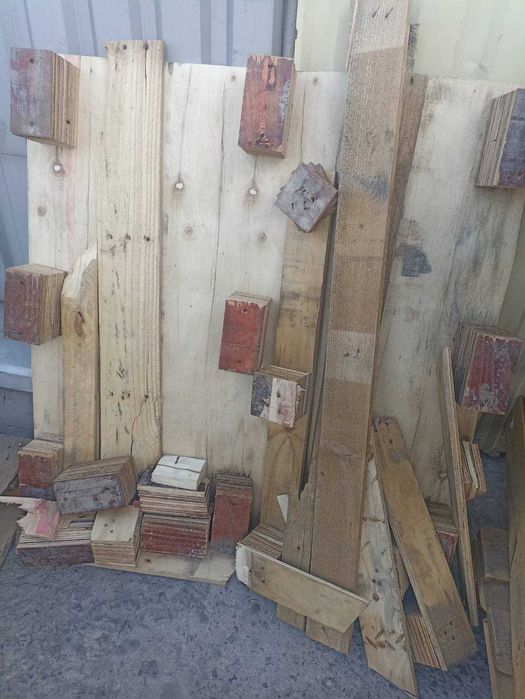 Продам поломанные палеты (поддоны). Для ЗСУ безкоштовно.