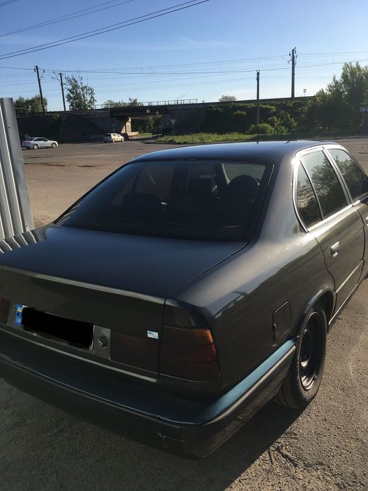 Продам БМВ 525 е34