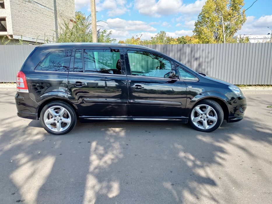 Opel ZAFIRA B, 1.8 бензин, 2012р., щойно з Німеччини.