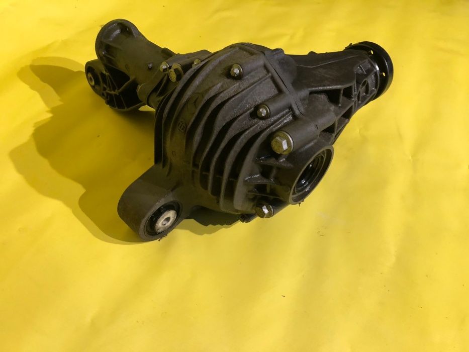 Передний редуктор Mercedes ML W164 W166 3.0cdi 3.45i мост GL X164