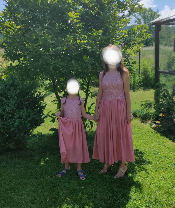 Sukienki na wesele mama i córka