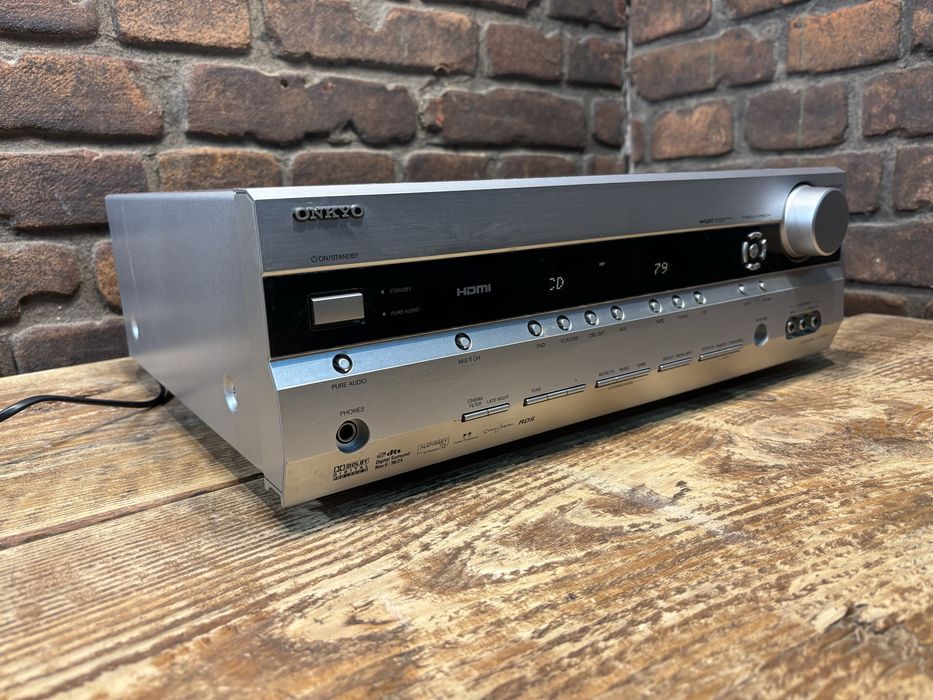 Amplituner Onkyo HT R 518