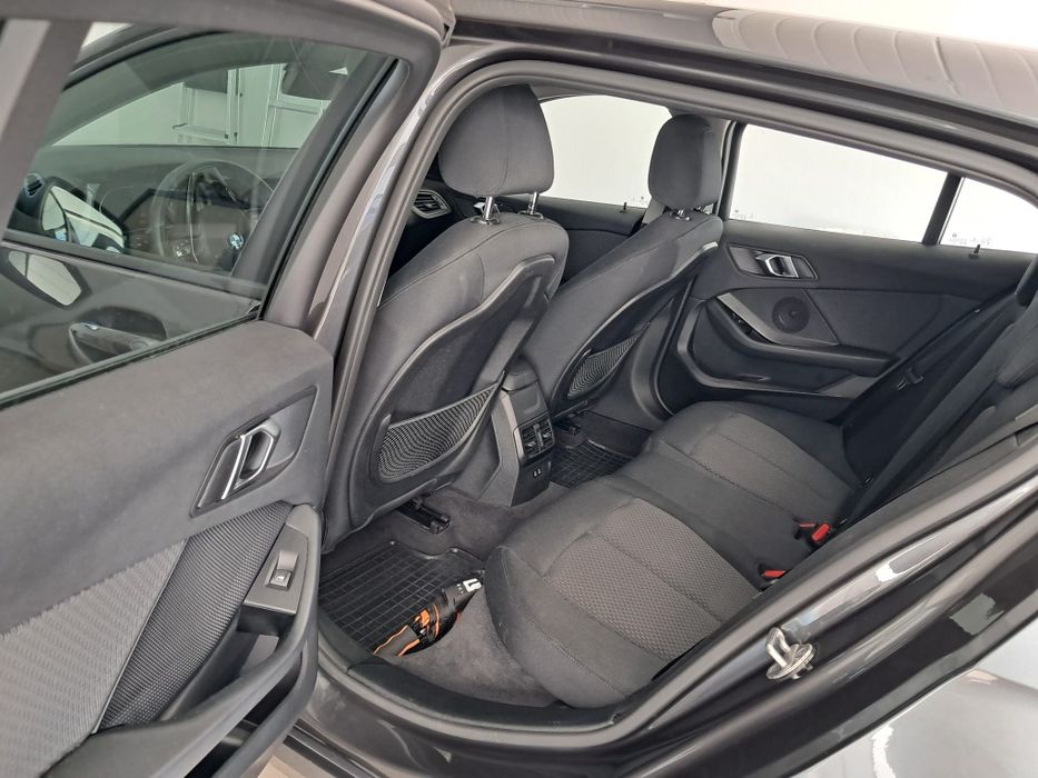 BMW 116 d - ano 2021