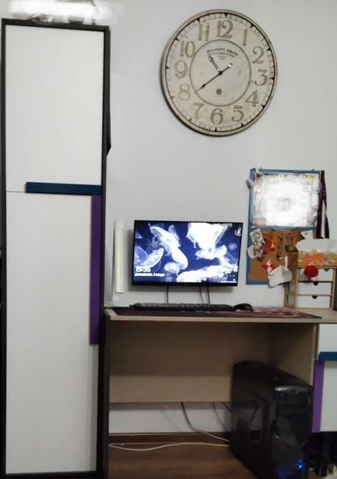 Komplet mebli młodzieżowych