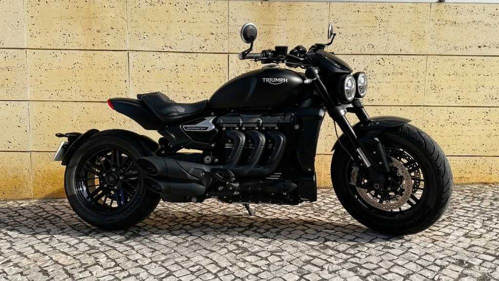 Triumph Rocket 3 R Black  ( Limited Edition )