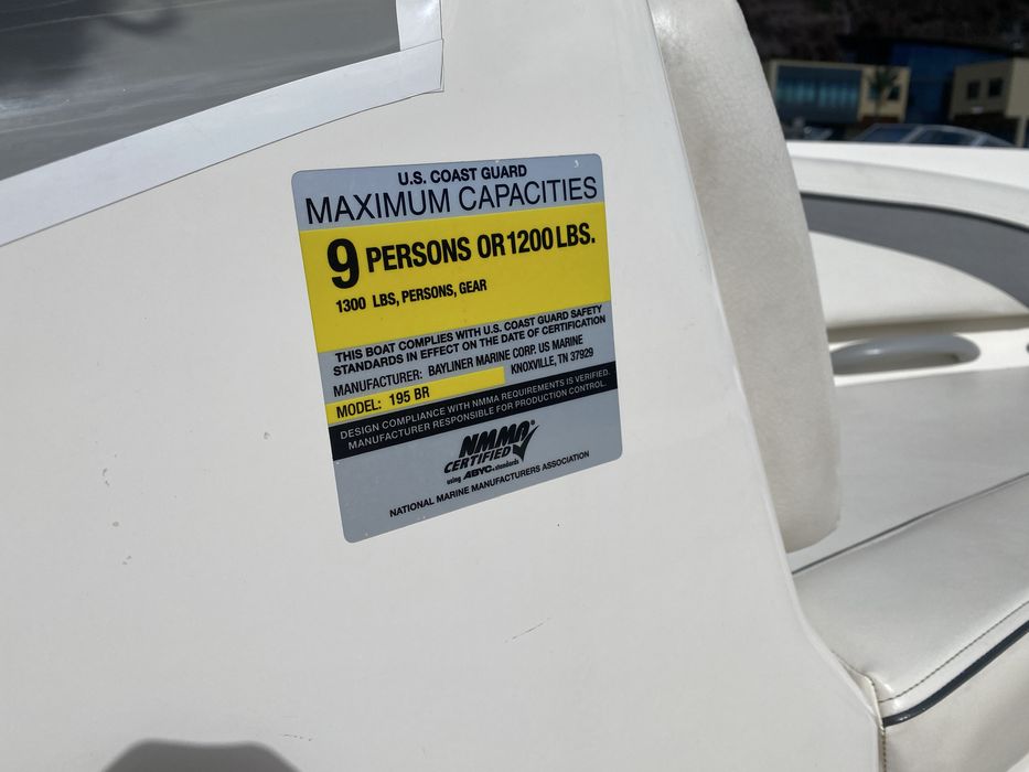 Barco Bayliner 195BR Marítimo-Turístico