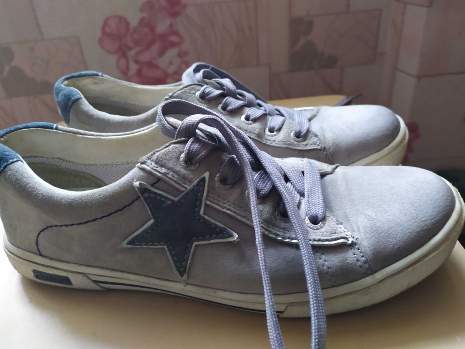 Продам Обувь 37р.