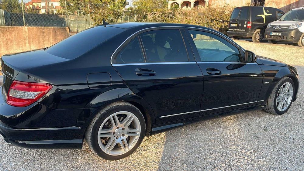 Mercedes C320 AMG