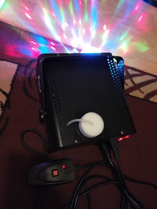 Wytwornica Dymu wraz z Pełnym zbiornikiem i efektem LED