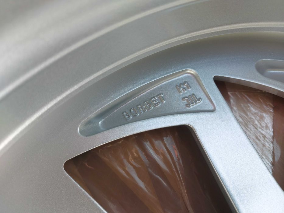 19 HYUNDAI Santa Fe, Ioniq 5, Tucson, iX35 KIA Sorento, Sportage Mazda