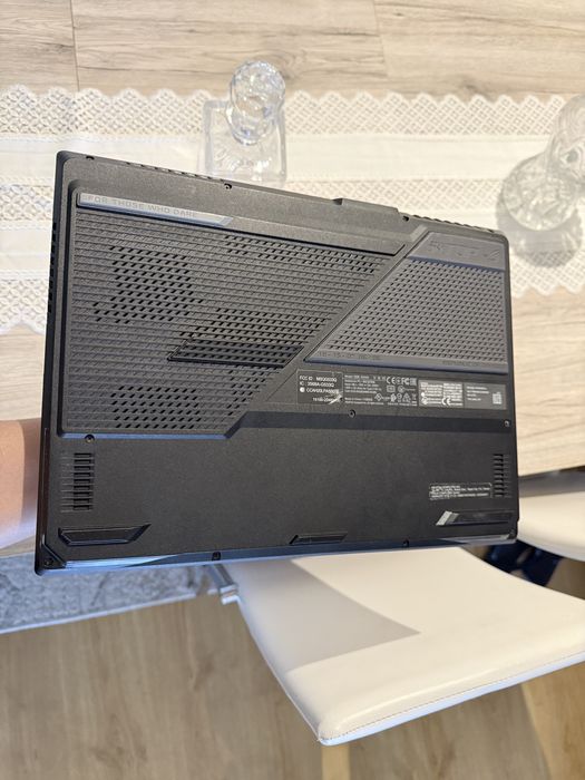 Asus Rog strix 15.6 G533QS RTX 3080 / Ryzen 9 5900HX / 300hz / 32GB RAM
