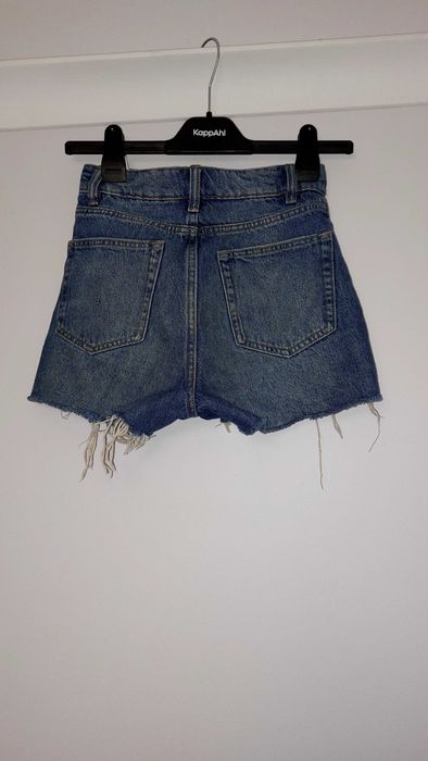 Szorty,krótkie spodenki jeansowe rozm 32. Stradivarius