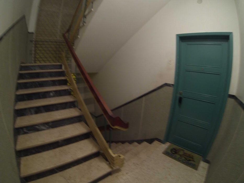 Quarto no centro de Portimão com varanda