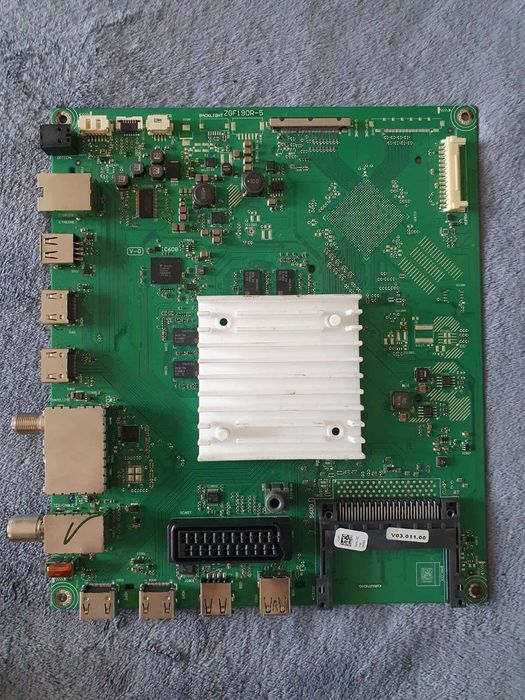 Плата телевизора. Є різні в описі!