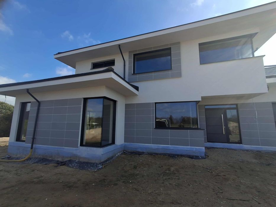 Elewacje Docieplenia Ocieplenia Adaptacja Poddaszy Wykończenia Wnętrz