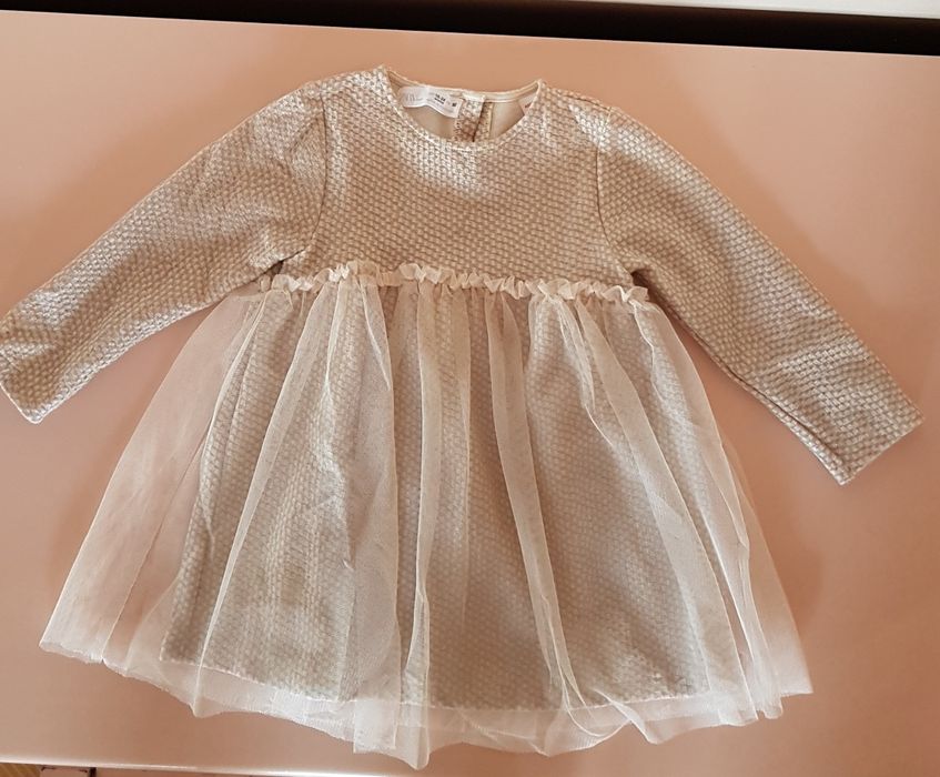 Vestido tamanho 18-24 meses