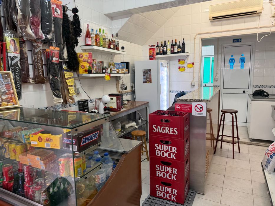Café /mercearia só os equipamentos