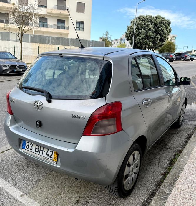 Toyota Yaris 1.0 VVT-I c/ Ac