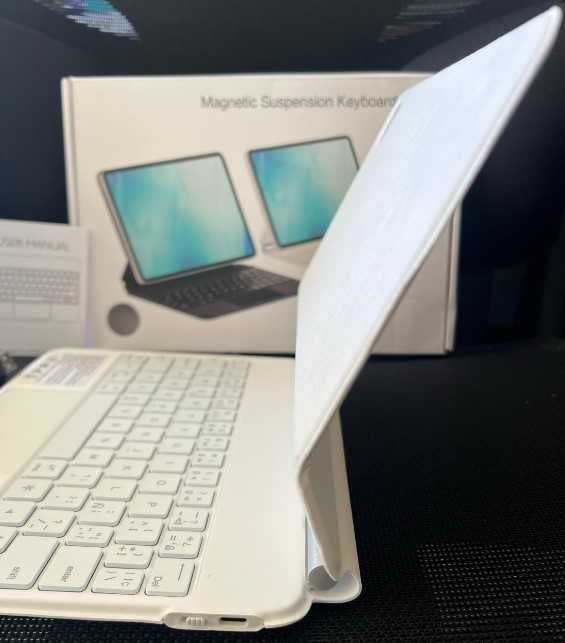 Magnetic Suspension Keyboard Case